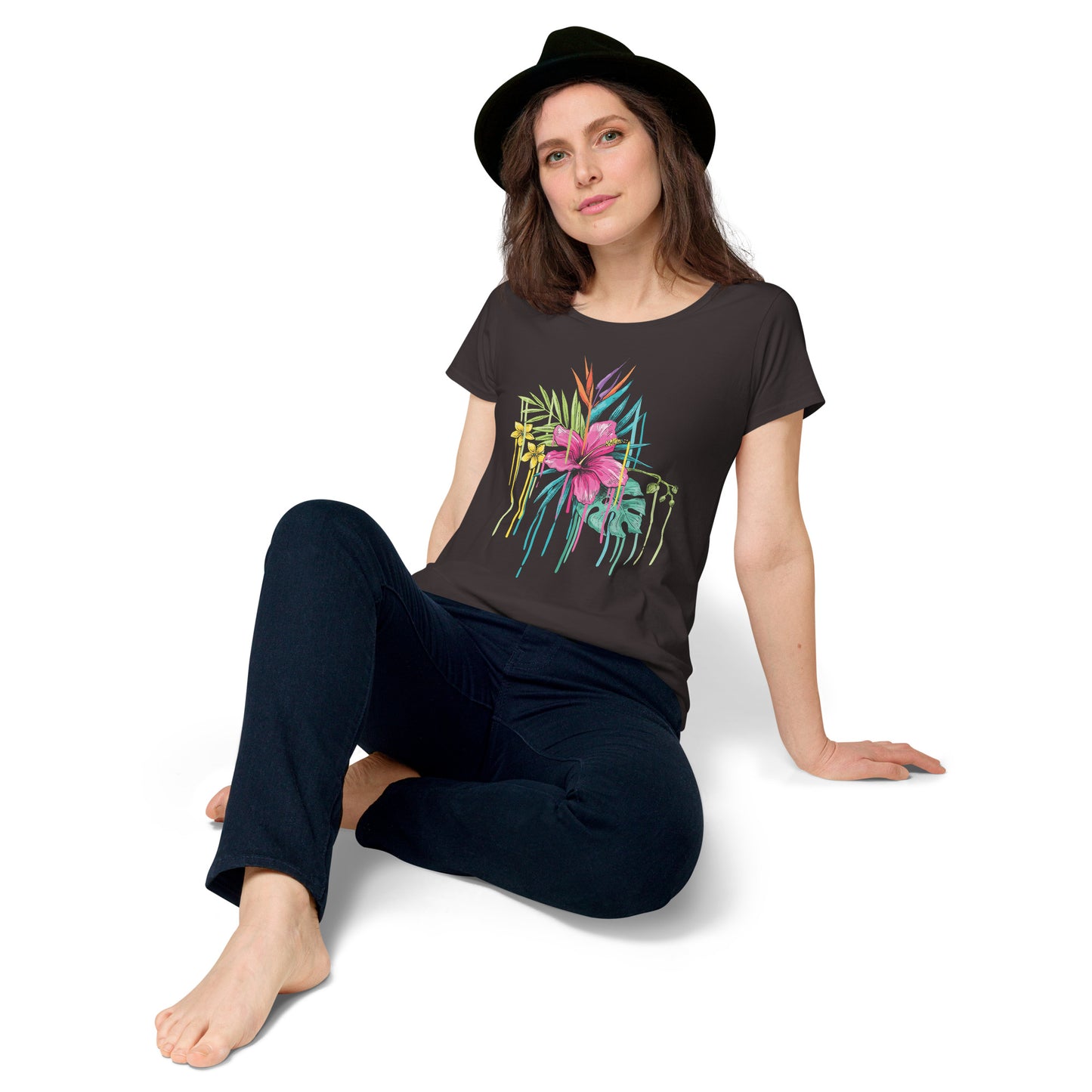 Women’s round neck tee