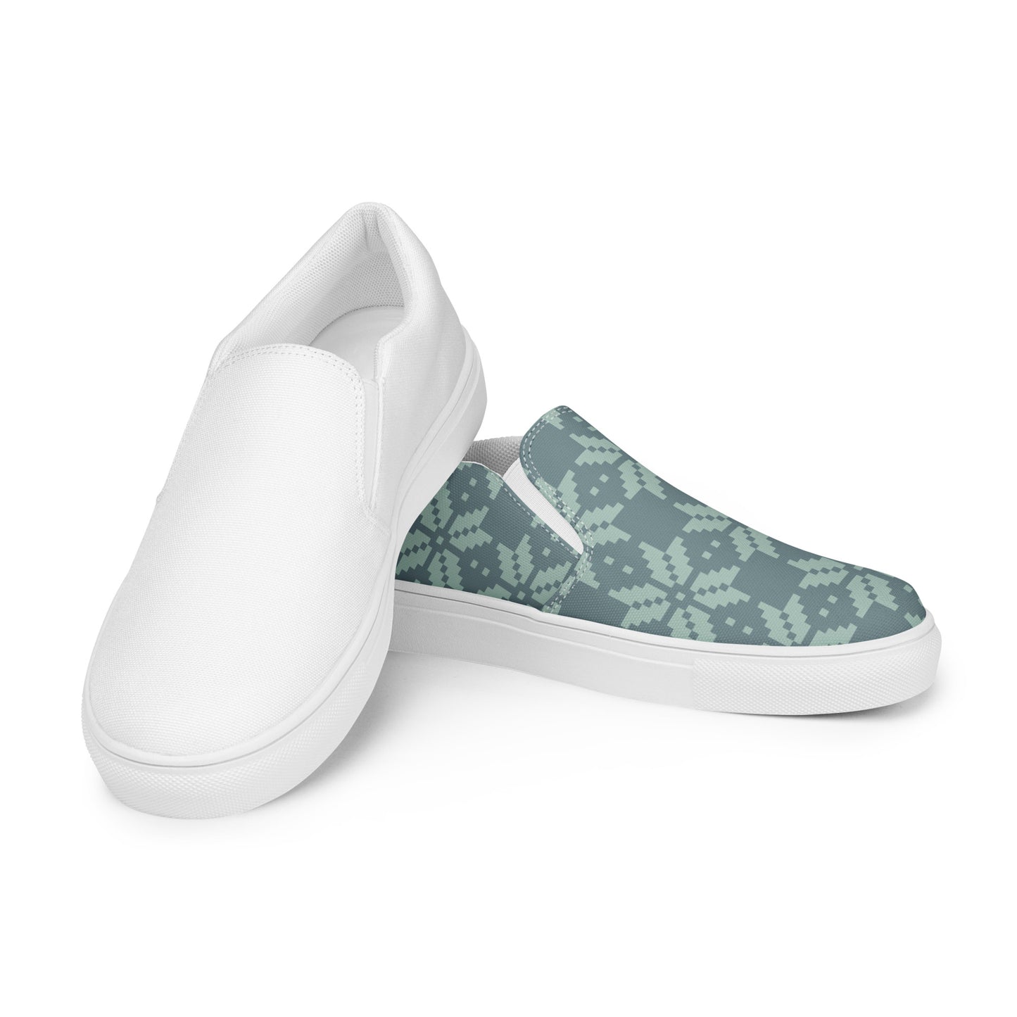 Women’s slip-on canvas shoes